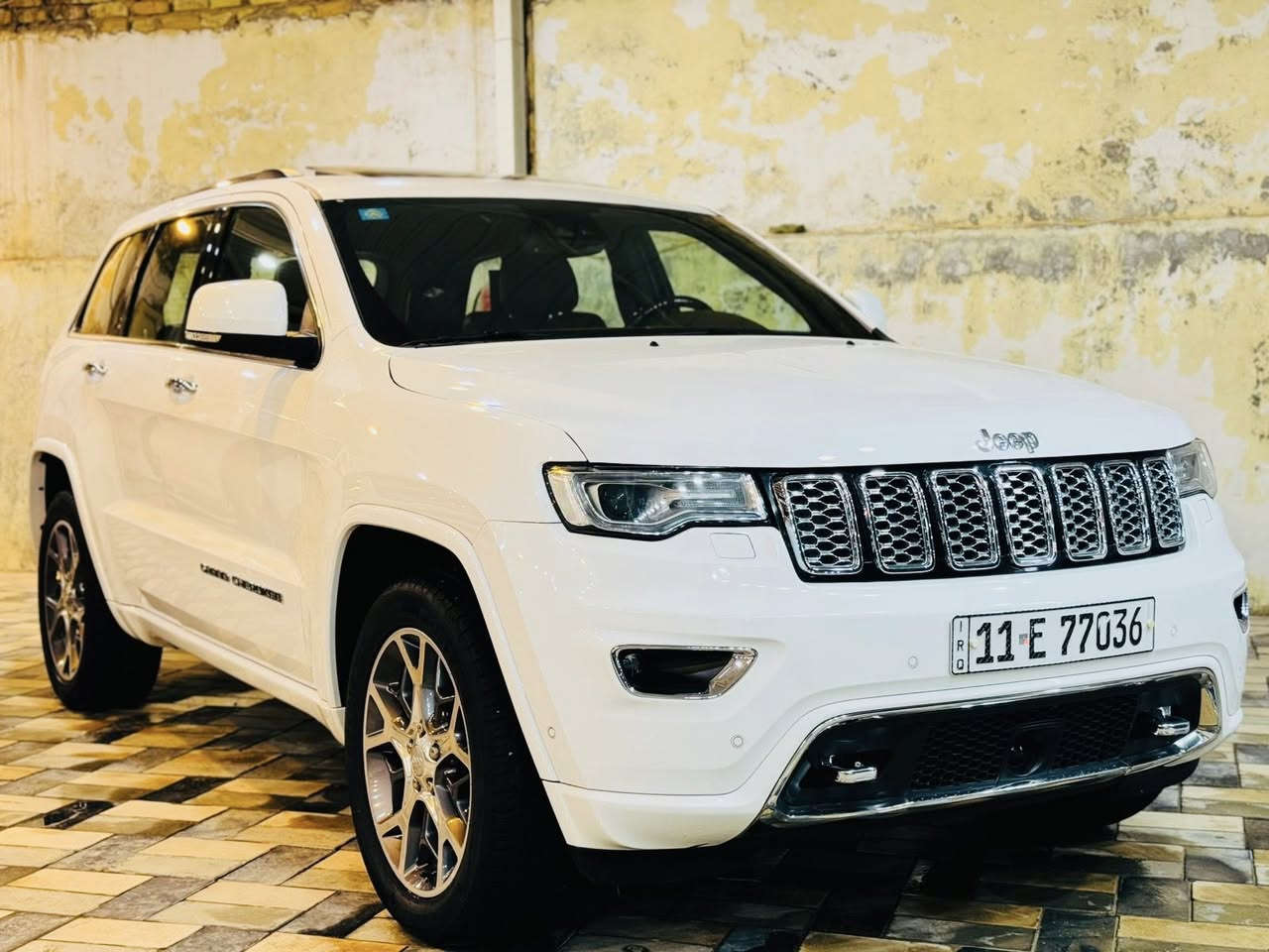 جيب اوفر لاند فول 1/1  (  ام رادار امامي 📍)
الموديل 2021  (خليجي) . وكالت هارلم السياره 
اللون: ابيض 
المحرك : V6.  3.6L . 
العداد : 64   
رقم بغداد الجديد 
مكفوله من صبغ و البارد والتبديل و الفتح و اي ضرر كفاله
 سياره بعده بوضع شركه  
سياره عله ايدي برغي ما ملعوب بيهه شرط  
سياره من النوادر جديده و حلوه استخدام قليل جدا
المواصفات فوول للخير 
*رادار امامي 
*قيادة ذاتيه 
*تحديد مسار 
*قياده ذاتيه 
*داخل قرميدي 
*سياره 3 شاشات امامي و خلفي 
* دفع رباعي 4x4 . 
* رادار جانبي مع مانع تصادم .
* تحذير الخروج عن المسار ⚠ . 
* تحذير النقطة عمياء ⚠ .
* شاشات خلفية . 3
*داخل جملي قرميدي المميز 
* نظام الاسطفاف الآلي (اوتو بارك) .
* ويل قياس 20 انج .
* سقف بانوراما . 
* شاشه كبيرة 8.4 انج . 
* نظام الخرائط (GPS) .
* نظام التعليق هوائي (جكات) . 
* ستيرن كهربائي . 
* المصابيح الأمامية زنون .
* كشافات الضباب زنون .     
* تشغيل عن بعد .
* صندوق كهربائي .
* مقصورة الركاب من الجلد الفاخر .
* حفظ وضعيات الجلوس (ميموري) . 
* المقاعد الأمامية كهربائية .
* المقاعد الأمامية تبريد وتدفئة .
* المقاعد الخلفية تدفئة .
* مشغل اقراص CD/DVD . 
* سستم صوت هارمون كوردون . 
* حساسات أمامية
* حساسات خلفية . 
* كاميرا خلفية .
* تدفئة ستيرن . 
* بخاخ ماء على المصابيح الامامي.
* المرايا الجانبية قابلة للطي .
* مرايا متحسسه للضوء العالي . 
* مانع تصادم خلفي .
* مقود السائق من الخشب . 
* بلوتوث تلفون . 
* محدد سرعة . 
* نظام التشغيل والاطفاء الاوتوماتيكي ( Auto Start System ) .
* نظام بريك اوتماتيكي ( Auto Break System ) .

السعر 360 ورقه 💲

***********

مكان السيارة النجف الاشرف
