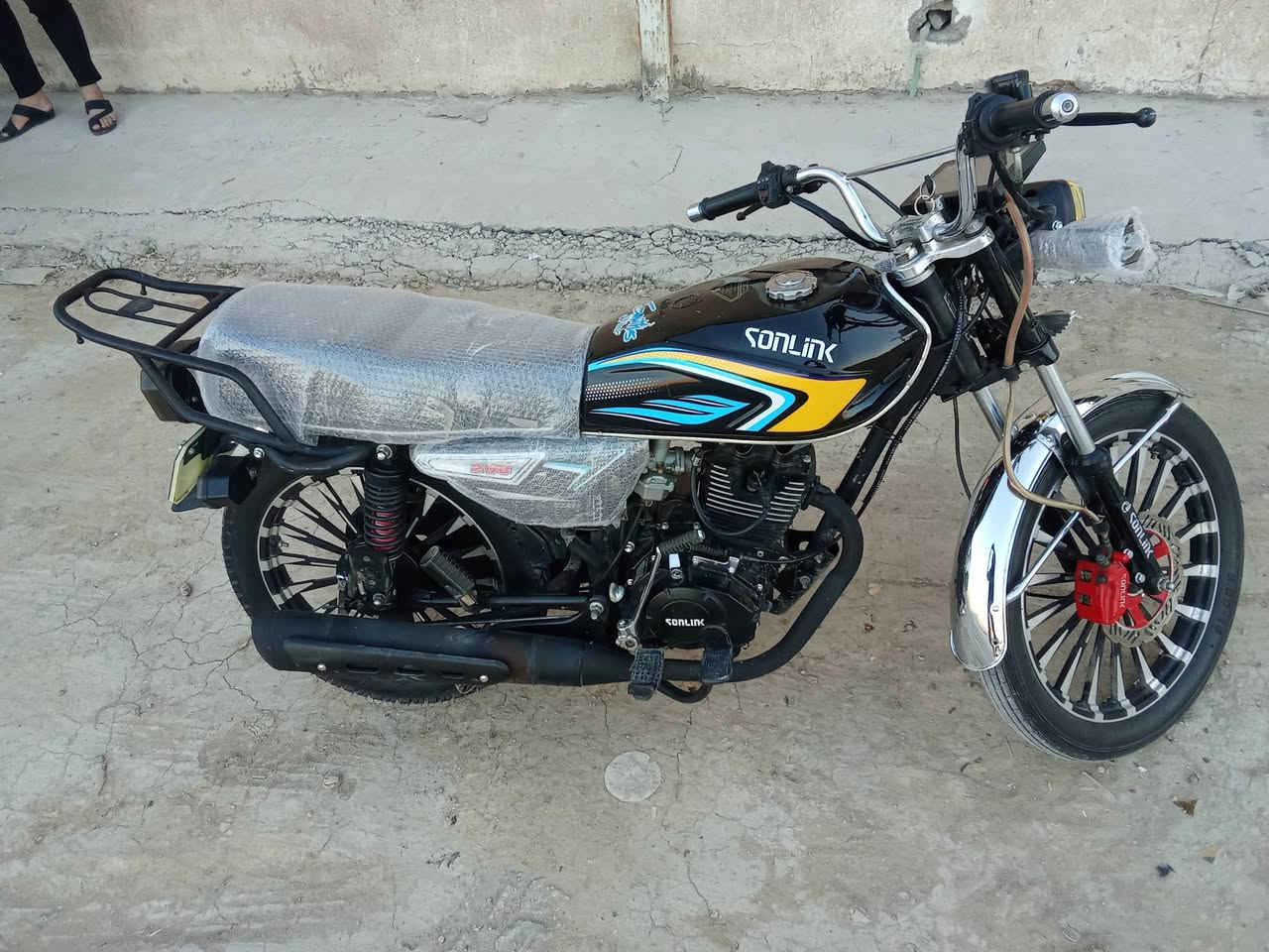 السلام عليكم اخوان سيفان موديل 2025اوراق اسكنر دراجه خير من الله محرك 200 السعر 750مكان حله مركز للستفسار ***********
