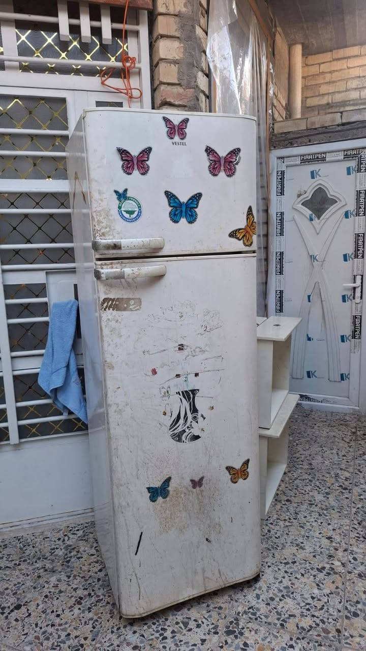 ثلاجه فستل للبيع شغاله السعر 75مكاني حي الخطيب قرب اسواق تفاحة ***********
