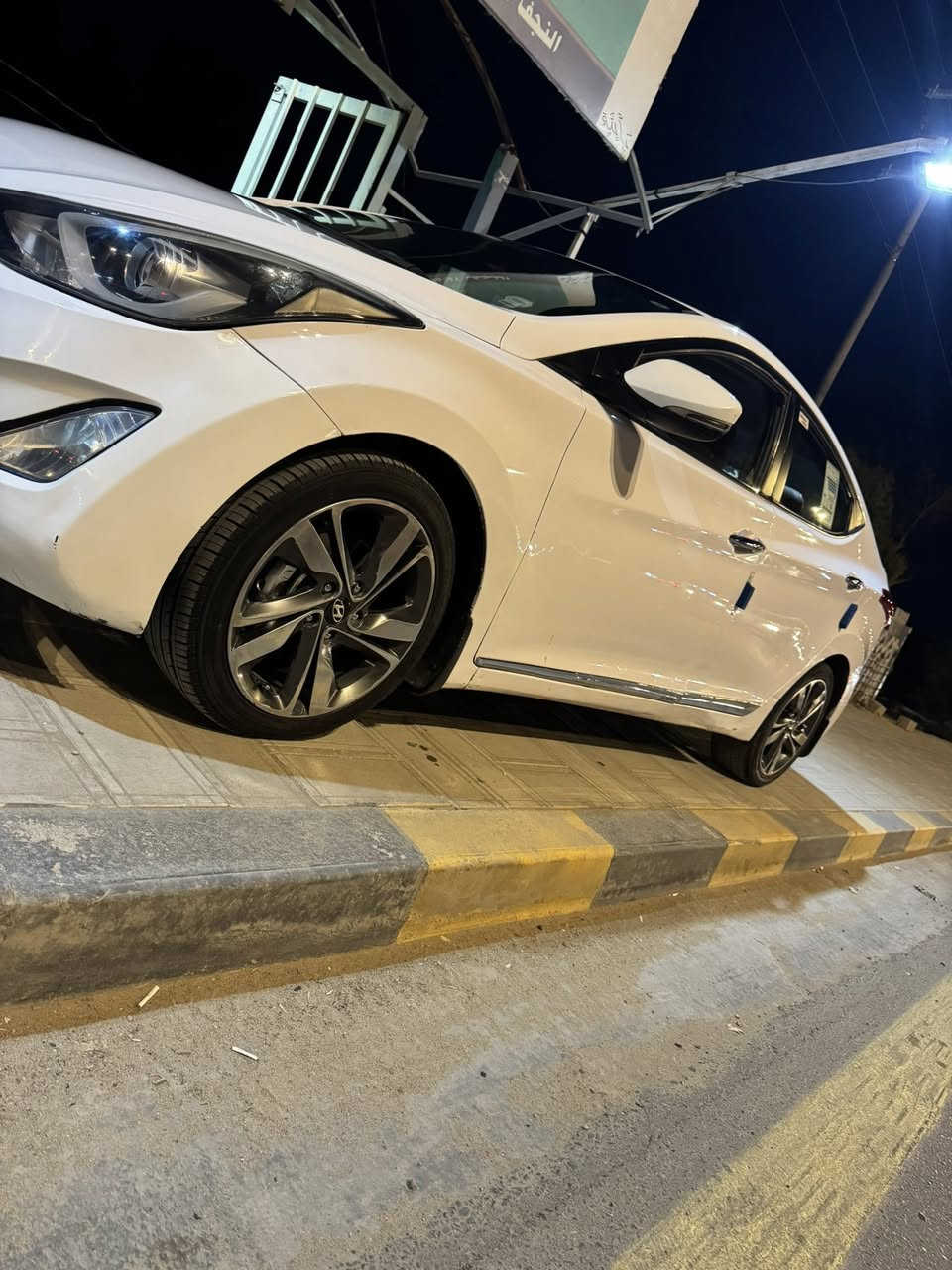 السلام عليكم النترا ٢٠١٤ خليجي بيه كفاله من الضربه ول تبديل ول صبغ عده مكانين اثر تشليع صبع اني صبغتهن اموضحن بل مقطع الفيديو بل منشور ايضن عندك السونار بل منشور ول باقي كفاله من فتح او تبديل وين مايعجبك افحص 
السياره جيلاكس يعني غني عن التعليف مواصفات عاليه بيه فول واحد عله واحد السياره اتريد تحويل اتريد وكاله موجود بسم شركه اليعجبك اني ابخدمتك كير مكينه ١٨٠٠ شرط مامفتوحه حداديه تبريد تدفئه خير من الله 
مواصفات السياره 
بصمه تشغيل بصمت أبواب بصمت جنطه
فول استيرن 
كروز سرعه مثبت 
تبريد قطعتين تبريد ابيانو
تدفئه كشن حيتر استيرن 
ثلاجه 
لد امامي خلفي 
حساس خلفي كأمره دواره شاشه
ويل اكروم
اشاير بل مري مري شفط
كشنات جلد كشن كهرباء
فتحت سقف
اربعه دسك مانع انزلاق
حاكيه آريل نفكيشن 
مكينه ١٨٠٠ مامفتوحه 
دواخل لونين يدات نيكل 
يعني فول واحد عله واحد مكان السياره نجف معروضه ١١٨ او بيه مجال اوكلشي اكو بل سوك حياكم الله ***********
