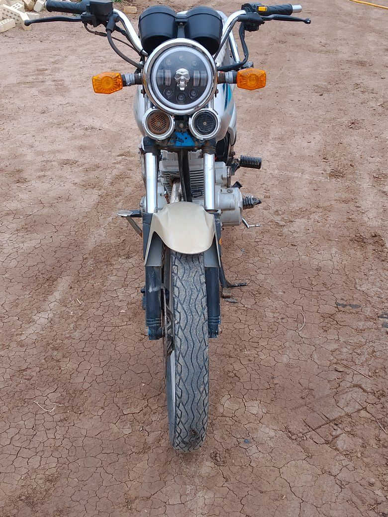 السلام عليكم دايون عضم رصاصي للبيع محرك مكفول اوراق سكنر مديل 21درجه حلو سعره 575وبيه مجال المكان حله ابو غرق


**إذا كنت صاحب هذا الإعلان وتريد حذفه لأي سبب، رجاءا أرسل رسالة إلى الدعم الفني**