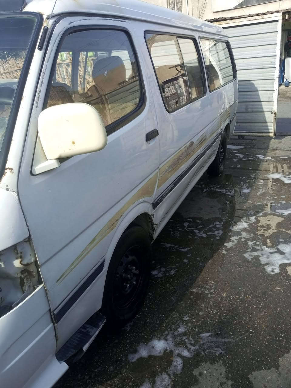 فتون موديل 2009معامله وسنويه نكليزي يعني رقم انكليزي بعدني مشاده مصفره هيئه مكينه جديده وكير وكسل جدد شاصي مفطور ومعمر تحويل ثاني يوم وكشر كبال العين سعر 37


**إذا كنت صاحب هذا الإعلان وتريد حذفه لأي سبب، رجاءا أرسل رسالة إلى الدعم الفني**