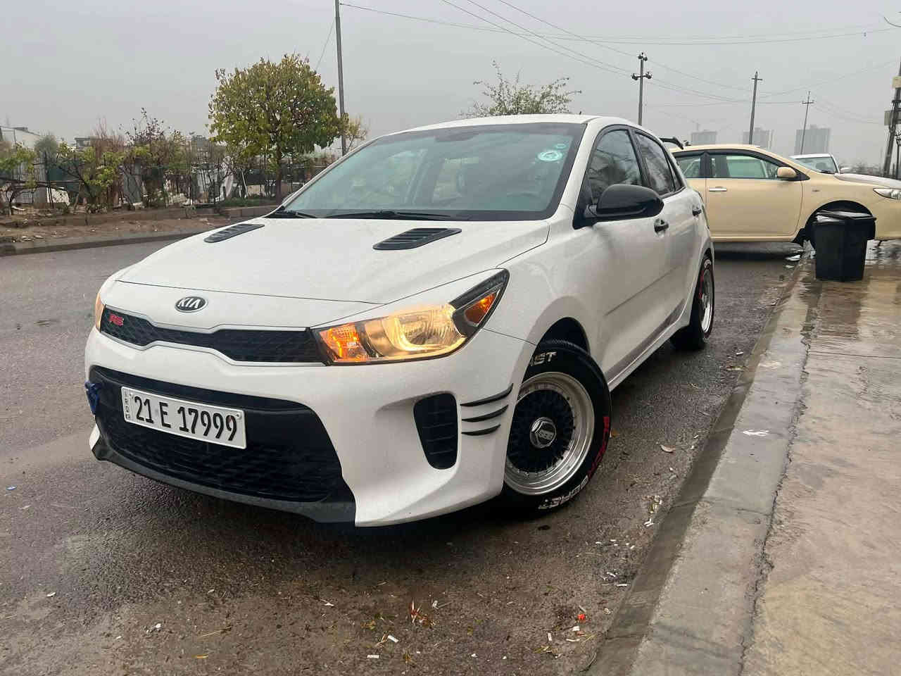 کیا ریۆ ٢٠١٨
گێر تۆماتیک و عادی و سپۆرت
شاشە ئایپاد و کامێرا
سوکان ڤۆلیۆم و تەحدید سورعە
مەکینە ١.٦
گێر و مەکینە بەشەرت نەکراوەتەوە
کامل جوانکاری
تەنها دەرگای دوای سایەق و چەمەلەغی دواوە بۆیاخە 
سەنەوی و هەزە و بەرادی تازەیە هەتا ٢٠٣٠ بەناوی خۆمەوەیو
نرخ/100
ژم/*********** السليمانية, العراق
