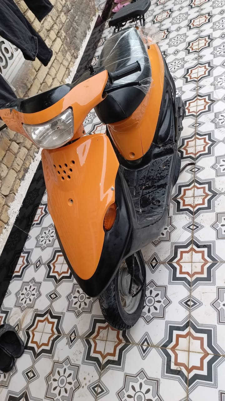 سلام عليكم  دراجه نضيفه دراجه ما مفتوحه دراجه خير من الله  بل نضافه رايده 200 وبيه مجال بكاني كوت فلاحيه ما موجود بل فيس رقم ***********
