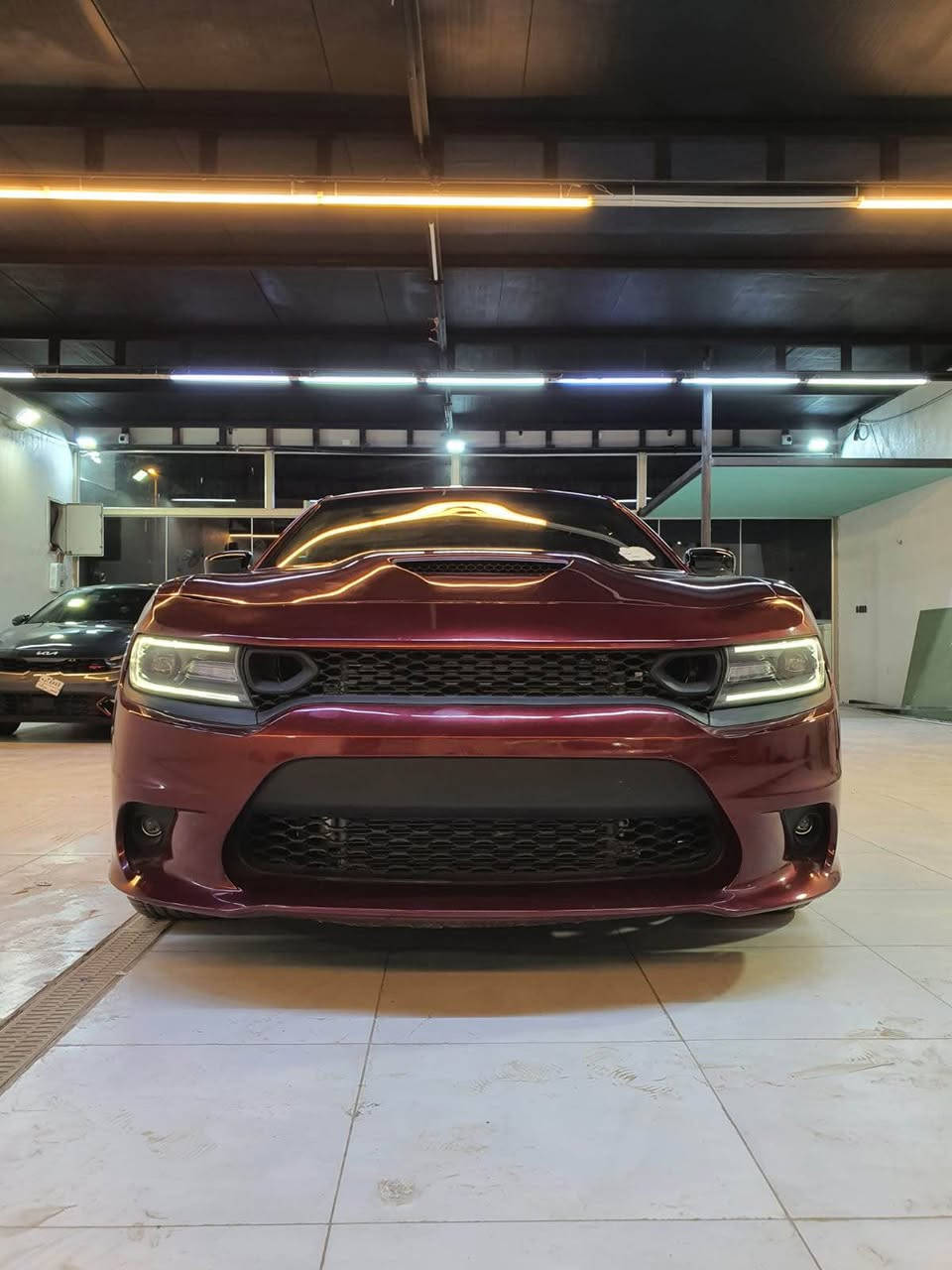 سلام عليكم 
دودج تشارجر 2022 GT PLUS وارد امريكي
محرك 3.6
فول مواصفات 
ماشية 18 الف ميل
كشنات مخمل وجلد
شاشة جبيرة
فتحة 
كاميرا دواره 
تبريد قطعتين 
نقطة عمياء
كفالة لغود وشواصي 
السيارة بدون دواخل ضربة بنيد وجاملغ ايسر 
السيارة رقم بغداد الجديد تحويل مباشر
السيارة حلوة وجاهزة من كل النواحي
للاستفسار ‭***********‬ بغداد, العراق
