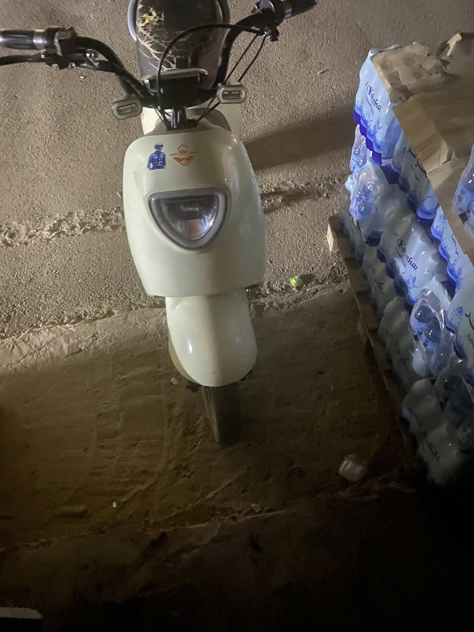 دراجه شحن اخت الجديده للبيع السعر ٤٥٠ ماكاني بغداد دوره حي الصحه وهاذه الرقم ***********
