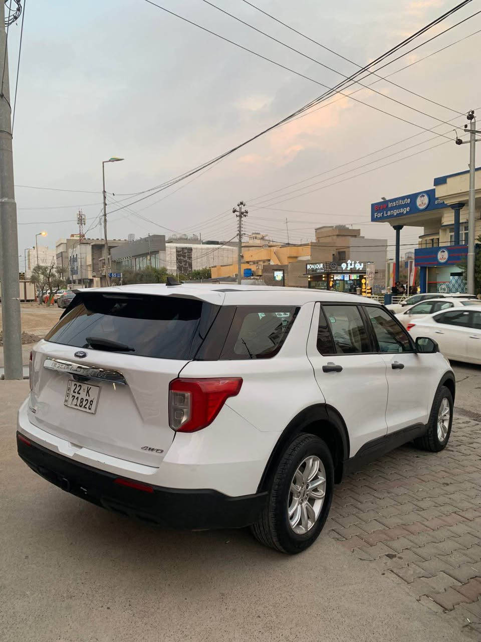 فۆرد ئیکسبلۆوەر 2021
عام نیە بەعام دەفرۆشی 
بێ ناوگرتن ، ئێڕباگ شان 
مەکینە V4_23 T کەپس 
ڕۆیشتن / 115 هەزار کم 
ڕەقەم و سەنەوی نــــوێیە 
مواسفات شاشە کامێرا 
ناو بێجی ، دەبل ئەکسل 
۳ ڕێز کوشن ، حساس 

نرخ   189 $ أربيل, العراق


**إذا كنت صاحب هذا الإعلان وتريد حذفه لأي سبب، رجاءا أرسل رسالة إلى الدعم الفني**