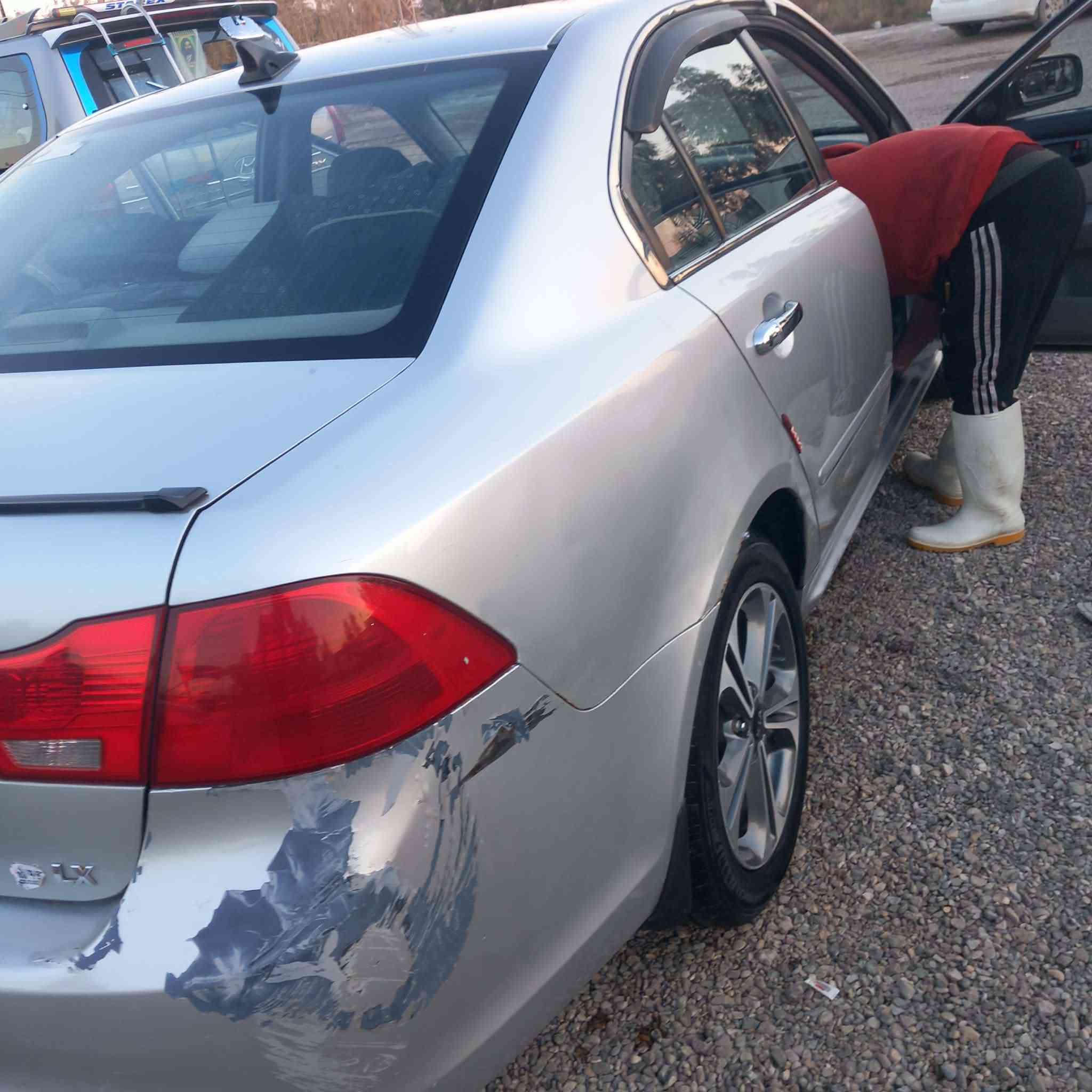 سلام عليكم ورحمة الله وبركاته اوبتيما للبيع موديل 2009 أمريكي رقم ديالى محرك 2400 مفتوح وترايهه وين ماتريد كير مكفول ظررها شبر جوه رقم لبتزين وشبر بجنطه جوه رقم وللتوظيح راح اخلي صور لسونار بالمنشور السعر110بيهه مجال


**إذا كنت صاحب هذا الإعلان وتريد حذفه لأي سبب، رجاءا أرسل رسالة إلى الدعم الفني**