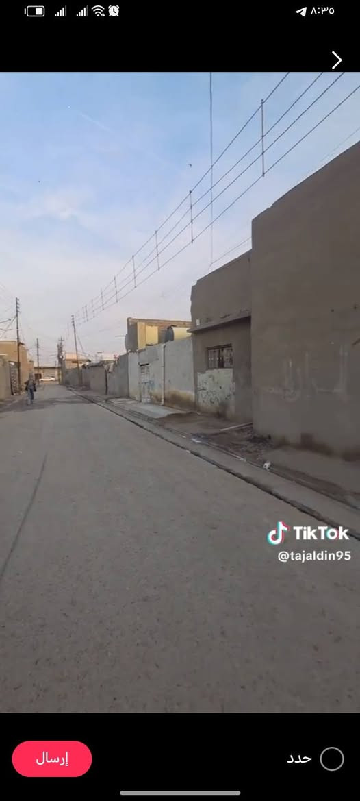 سلام عليكم
قطعة أرض  للبيع المساحه ١٨٧م منطقة العكيلي تبعد عن شارع العام ٧٠ متر *********** السعر ١٧مليون وشبيهة مجال
