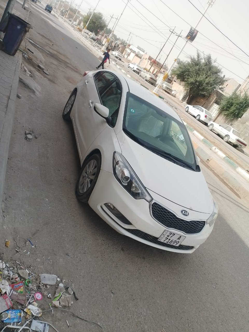 كيه فورتي في ذي قار مركز  سنويه باسمي موديل ٢٠١٦ مابيه اي نقص مكفوله ماشيه فقط ٨٥ كارتون السياره كامره حساسات تخم تاير تبريد ثلج  السعر ١٢٥ وبيه مجال للااستفسار علرقم ***********
