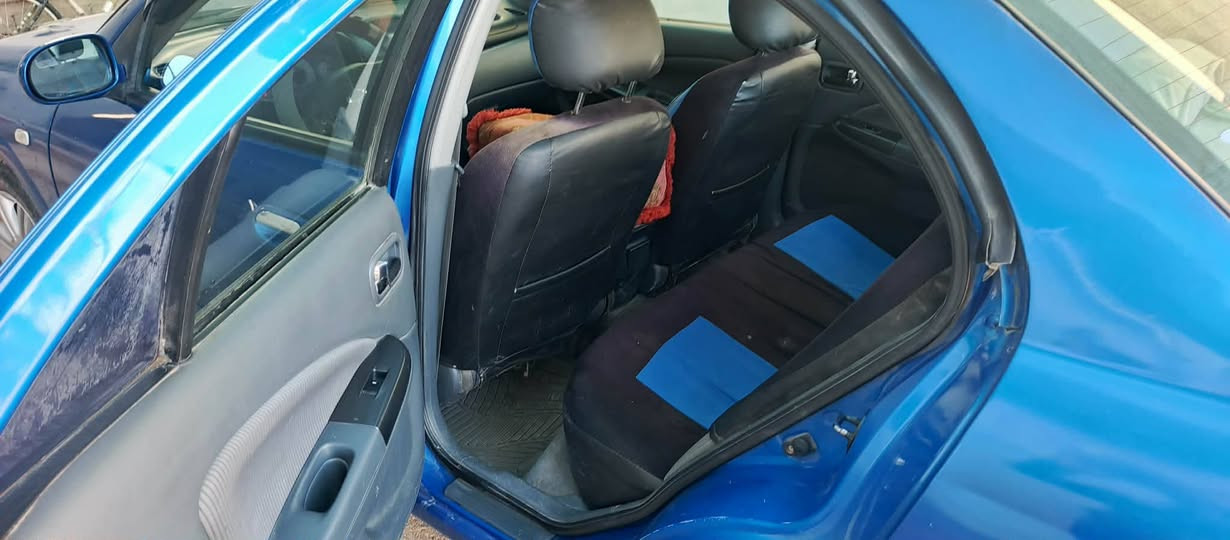 للبيع ادوات كصه جديده ماشيه 180 الف كير عادي 
الباقي فول تحكم استيرن مري شفط تبريد بيانو 
جاهزه 
السعر 35 
***********
