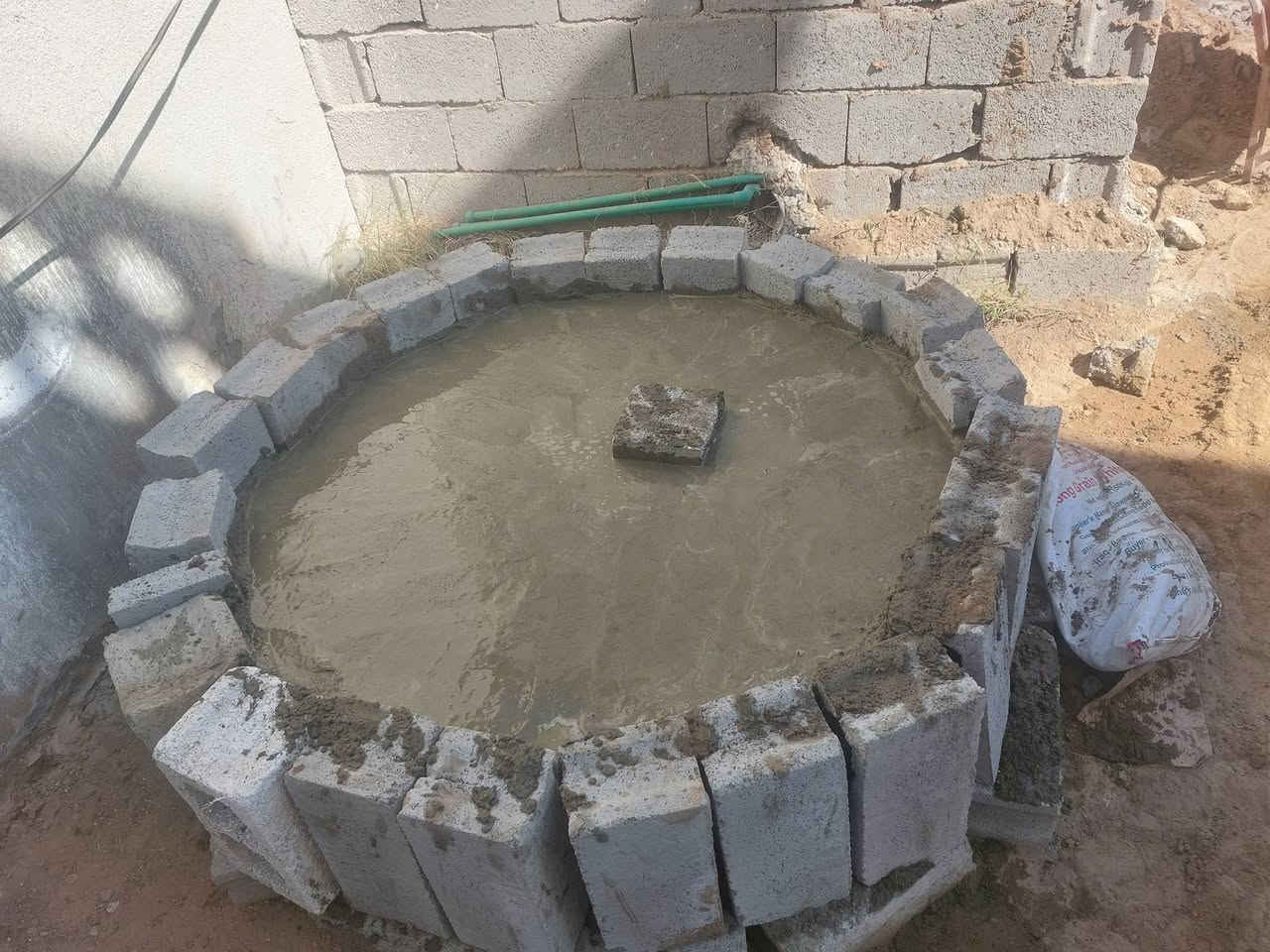 سلام عليكم يوجد كادر لحفر الخزانات الدائرية حسب الطلب وبسعار مناسبه حفر وبناء وصب للستفسار ***********
