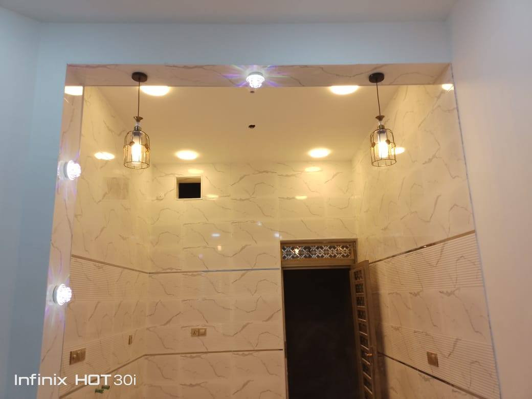 🏠 بيت خلفيه  حديث للبيع في حي الكرامة (موقع مميز على شارع سايدين) 🏠
​تبحث عن بيت العمر بمواصفات ممتازة وسعر مناسب؟ لاتفوت هذه الفرصة!
​المنطقة: حي الكرامة - توزيع المالكي.
​نوع العقار: بيت خلفية.
​المساحة: 100 متر مربع.
​نوع الطابو: طابو صِرف (سند جاهز للتحويل).
​حالة البناء: بناء حديث، جاهز للسكن الفوري ولا يحتاج لأي مصاريف إضافية.
​الخدمات: المنطقة مخدومة بالكامل (ماء، كهرباء، وتبليط).
​📞 للاستفسار والتواصل: واتس اب 
​✉️ أو الاتصال مباشرة على الأرقام التالية
📱 [‎***********⁩] ابو عباس 
📱 [***********]  ابو روان
