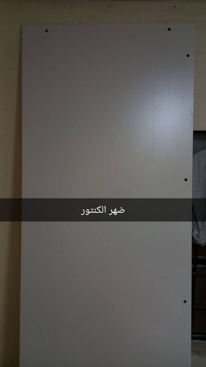 كنتور إيطالي للبيع  ثقيل جدا الطول ثلاث٣ أمتار أبواب سلايت جرارات هايدروليك
السعر 175 المكان المشراق
***********
