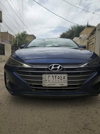 النترا موديل 2019  وارد ماشية 79 محرك 2000 دوش رقم بغداد بأسمي تبريد ث...