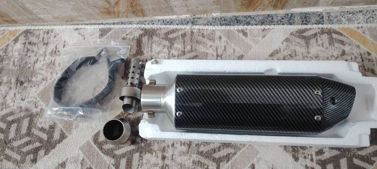 السلام عليكم
صالنصه توبو كاربون فايبر جديده ما مستخدمه انضف من الصور صوته يخبل للبيع السعر 40 وبيه مجال مكان نجف حي ميسان *********** خاص موجود ترهم عل اي دراجه
