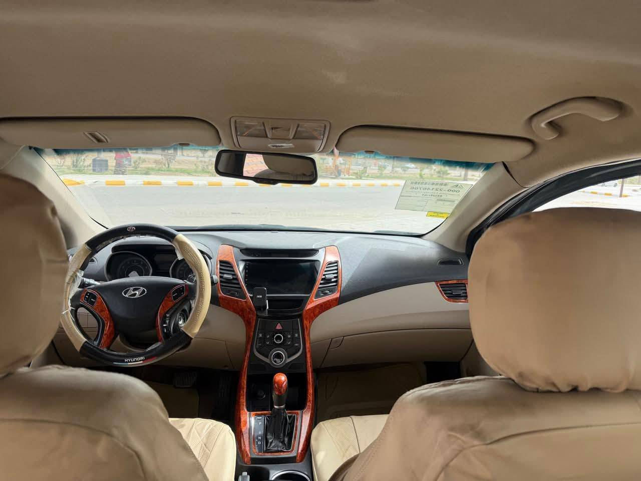 السلام عليكم رمضان كريم النتره للبيع موديل 2016 خليجي مكينه 1600 دكشن عالي رقم واسط مشروع وطني سنويه جديده السياره بيها رشات صبغ ابيع احزام اثر جراد مكفوله من الضربه والتبديل السياره جاهزه من تخم تاير حداديه جديده السياره مال جناي جاهزه السعر 75وبيها مجال قليل حك الجيه الشراي هاذ رقمي  ‏‪0781 002 9089‬‏ هاذ مكان السيارة بابل الهاشمية ما متواجد ع فيس
