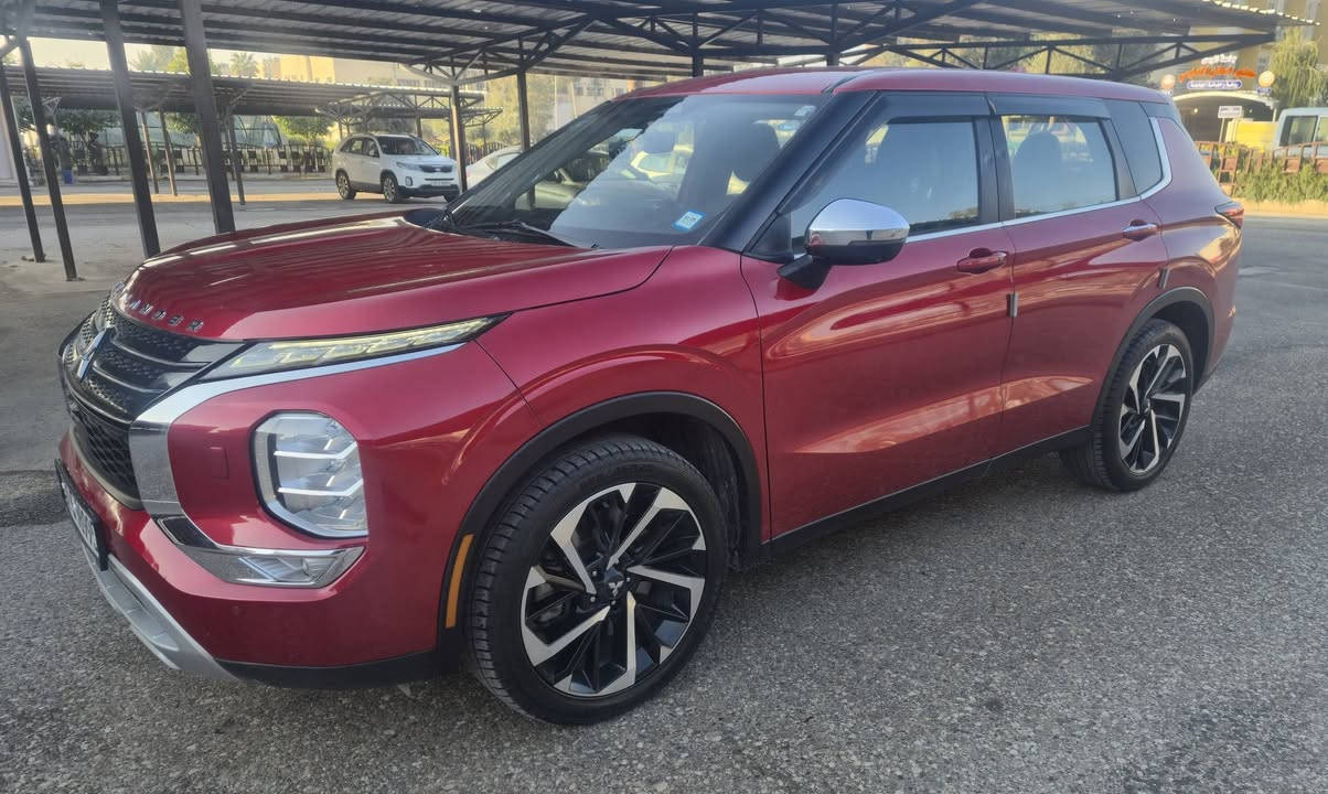 اوتلاندر موديل 2022  مواصفات se  دفع رباعي - كامرات 360- رادارات امامي خلفي جانبي - كشنات جلد وشامواه تدفئة- ماشية ٦٤ الف كم حادثها صبغ قبق الصندوق وجاملغ خلفي كلير مكاني موصل او اربيل - سعر ٢١٥  للتواصل ***********
