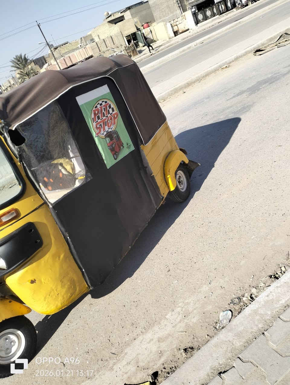 السلام عليكم تيك توك موديل 16 على 17 بيها ماكينه مال 20 مكان تكتيك مدينه الصدر حي طارق بغداد. السعر 2900 و  وبيها مجال***********
