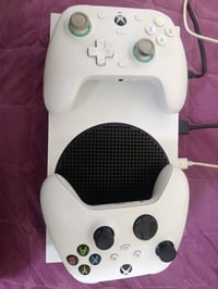 اكس بوكس سيريس اس • نضافة ٩٥٪ • ٢ يدات