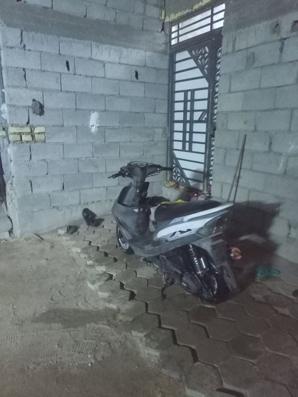 سلام عليكم
دراجه للبيع 
كلشي ما ناقصه كماله مكمله 
ما مفتوحه 49
مشيه حلوه وبيه تزويد الأصلي يدات بريك وشيال ودبل خلفي ومبين بتصوير 
المو شراي لا يراسل رجاء 
دراجه سعره 850
***********
