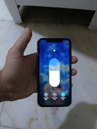 آيفون ١١ • ١٢٨ • بطاريه ٧٦٪