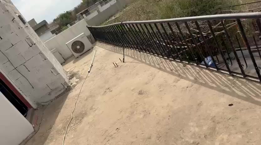 بيت للبيع بهواره برزه ..4غرفه نوم معا استقبال ومطبخ صحيات 4 بيت قاطين خدمات كامل بيت خطين كهرباء وخطين مي  سعره مناسب فيلئ مو بيت فول سقف ثانوي وكاشي مساحه 300م ***********
