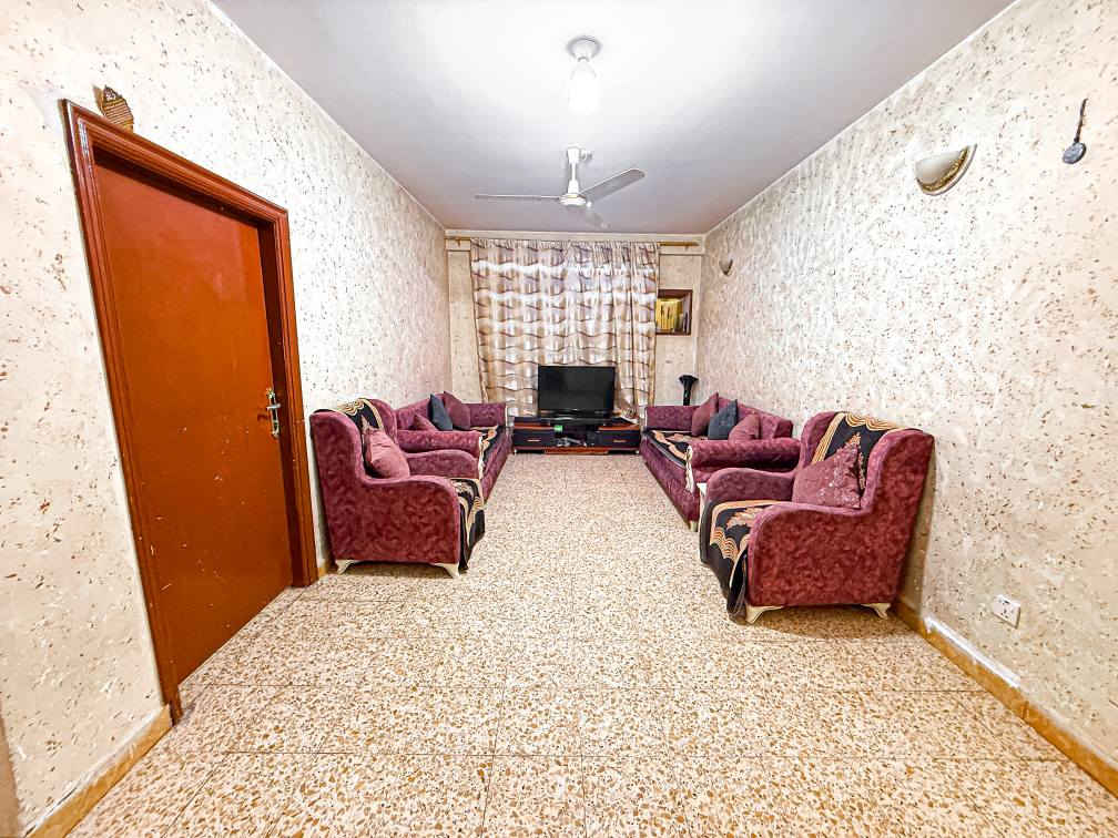 🏡 إعلان | شقة للبيع

📍 في مجمع شقق السلام السكني – النجف الأشرف

✨ مساحة الشقة: 115 متر
تتكون من:
✔️ ثلاث غرف
✔️ هول
✔️ مطبخ متكامل
✔️ مخزن داخلي
✔️ مخزن خارجي
✔️ مجموعة صحية كاملة

🔹 الشقة نظيفة جدًا وجاهزة للسكن

📞 للاستفسار الاتصال على الرقم التالي:
***********

📲 أو مراسلة واتساب النجف, العراق
