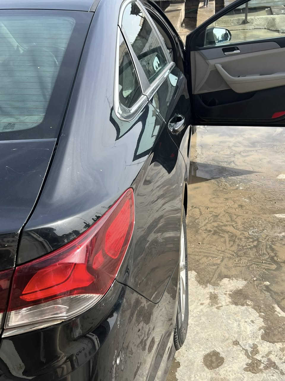 سلام عليكم سوناتا 2019
وارد امريكي حادثها جاملغ وبنيد بدون دواخل 
السياره حلوه ونضيفة كلش معوقين رقم قادسية 
باقي كم شهر تصير حره 
مكان السياره الديوانية 
السعر 130 وبيها مجال 
***********
