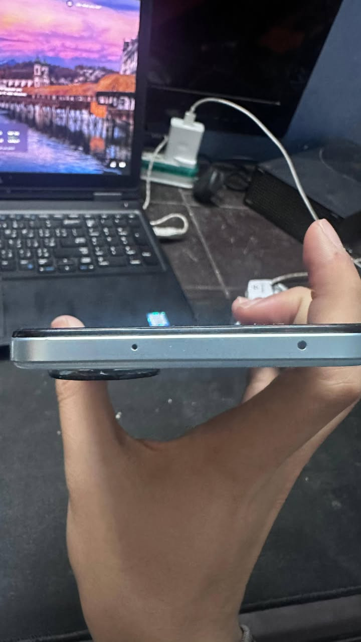 honor x7b للبيع مستعمل
المواصفات :

المعالج : Snapdragon 680

الرام : 6+6

الذاكره : 256GB 

البطاريه : 6000mAh

الشاشه : 2412×1080

الكامره : 108 ميكابكسل اكو صور الهه موضحه بالصور 👇

العنوان:بغداد الاعلام

🛑 ملاحظه 🛑
1.الهاتف بي كسور بالشاشه موضحه بالصور المرفقه

2.يجي التلفون ويه كارتونته و ملحقاته المستعمله (كيبل و راس شحن)

...........................

السعر 125.000وبي مجال
للتواصل ***********
