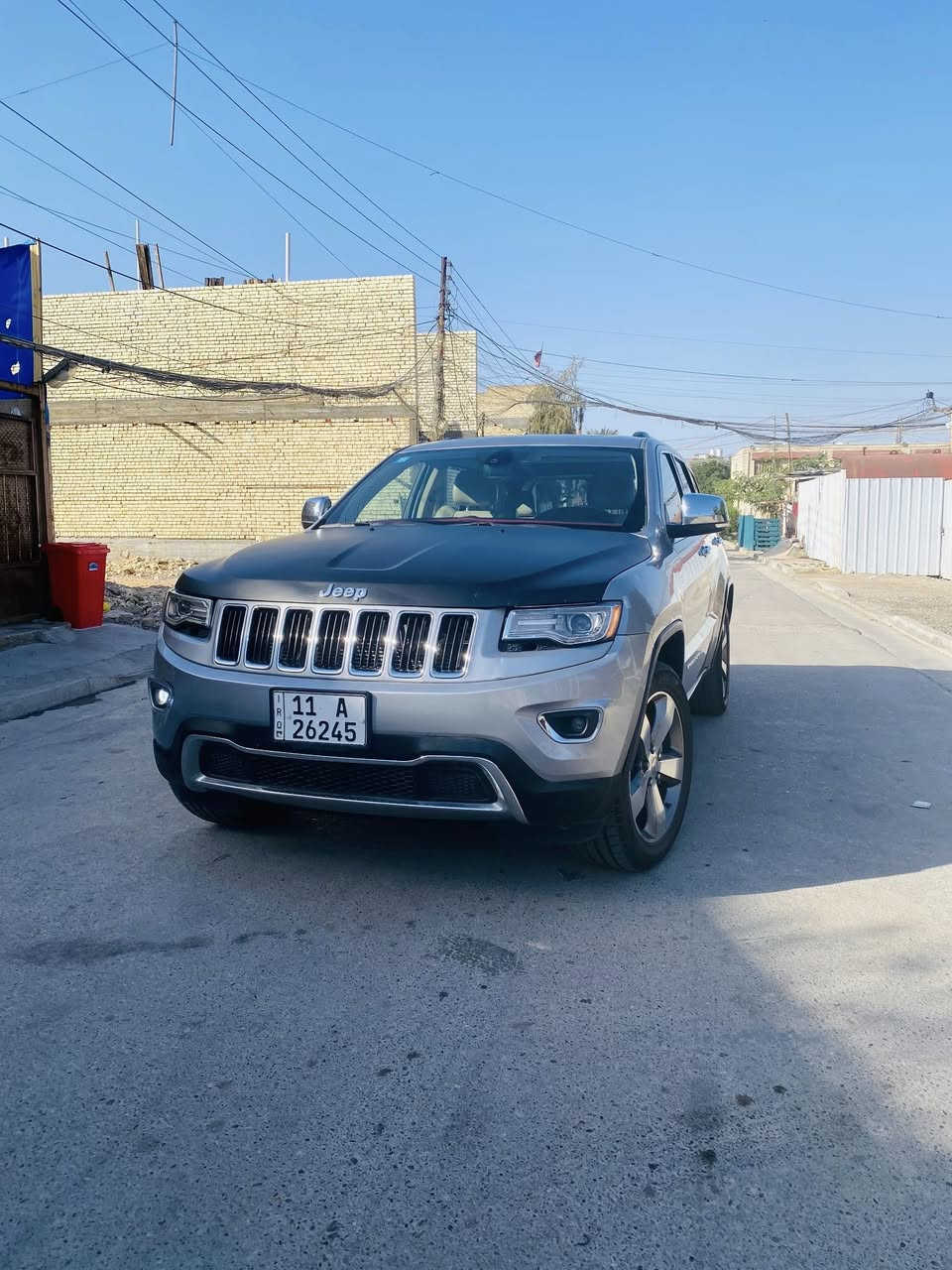 سلام عليكم جيب للبيع واحد على واحد موديل 2015 حادث سياره موجود داخل المنشور بيه باب الخلفي لأيمن تبديل بل العراق بدون دواخل على حادث أمريكه سياره جاهزه كل نقص مابيه سعر 185 بيه مجال قليل رقم ‭0771 998 0410‬ مكان بغداد
