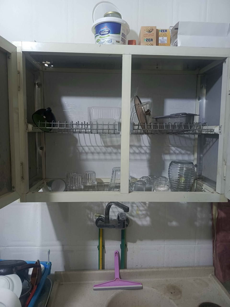 كاونتر سنك مرمر مع الملحق نظيف جدا للبيع في بغداد.الدورة سعره 120الف للتواصل واتس *********** بغداد, العراق
