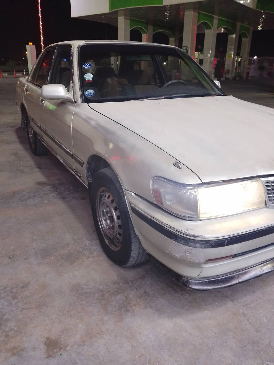 كرونسيده موديل 91 سياره جاهزه وحلوا وكفاله من الكص والنقل مكينه كير حداده لايت زنون  سنويه لل 27 سياره مال تكسي محرك وينجي سعرها 33 وبيها مجال قليل *********** بصره
