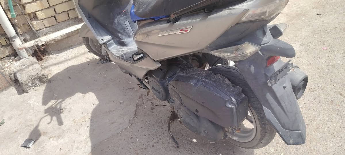 سلام عليكم ماجسته اس للبيع عنوان بغداد
الدراجه مجفته جديد وغراض تجفيت تفصيخ يعني كله اصلي  دراجه نكره سلف بكل وقت سعر 900


**إذا كنت صاحب هذا الإعلان وتريد حذفه لأي سبب، رجاءا أرسل رسالة إلى الدعم الفني**