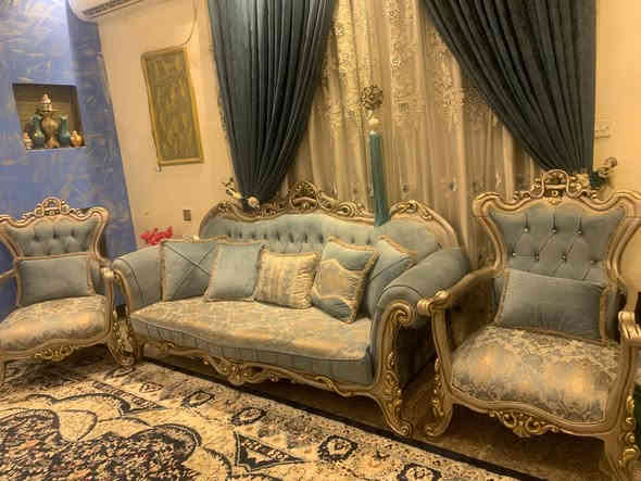 سلام عليكم 
عندي تخم زان تركي للبيع عشر مقاعد بمليون ونص وبي مجال بسيط 
للتواصل ***********
