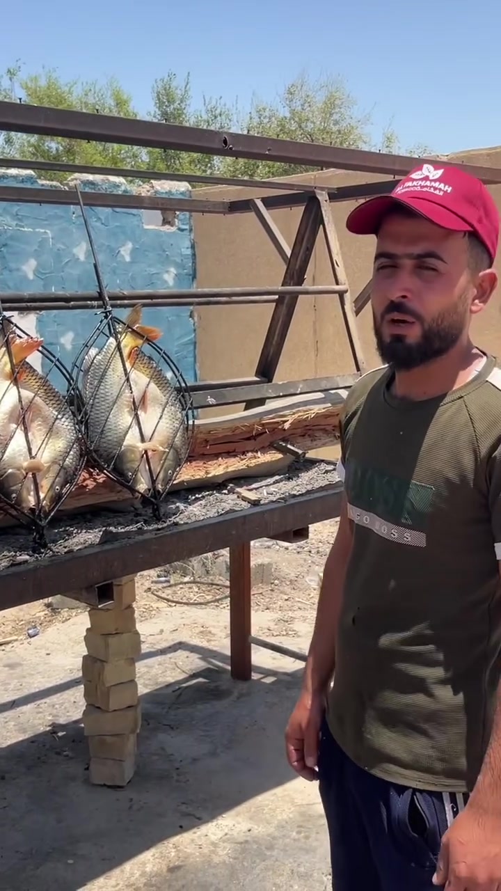 تكدر تضيف هالكلام:
السلام عليكم ورحمة الله وبركاته
أفلح من صلى على محمد وآل محمد 🤍

إخوان، أبو سجاد مفتح جديد ونرحب بالجميع.
متوفر دجاج مشوي وسمك طازج، وكل الشغل جديد يوم بيومه وبأجود الأنواع.
نهتم بالنظافة والطعم الطيب وخدمة الزبون، ونسعى دائماً حتى نكسب رضاكم وثقتكم.

إذا تحبون الأكل الزين والطعم الأصيل، حياكم الله عدنا.
نتشرف بزيارتكم ودعمكم، ونسأل الله التوفيق والرزق للجميع.

العنوان: [الشهداء قرب مدرسة المفاخر]
للاستفسار والطلبات: [***********
        ***********] 🌹🔥🐟🍗
:

“أهل المنطقة الكرام، هذا مشروعنا الجديد وبين أهلكم وناسكم، ونتمنى منكم الدعم والتشجيع. وجودكم عدنا بركة وسند إلنا، وإن شاء الله نقدم لكم كل ما يرضيكم من أكل طيب وخدمة طيبة. ننتظر زيارتكم وتشريفكم، وحياكم الله في أي وقت.” �
