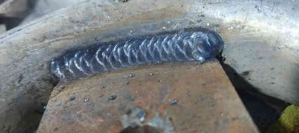 السلام عليكم خلفة لحيم بأنواعه 1g 2g 3g 4g 5g درازة ثقيلة و خفيفة و تفصال حديد ادور شغل حاليا ببغداد و هذا نبذة عن شغلي👇🏽 
للتواصل *********** 
***********
