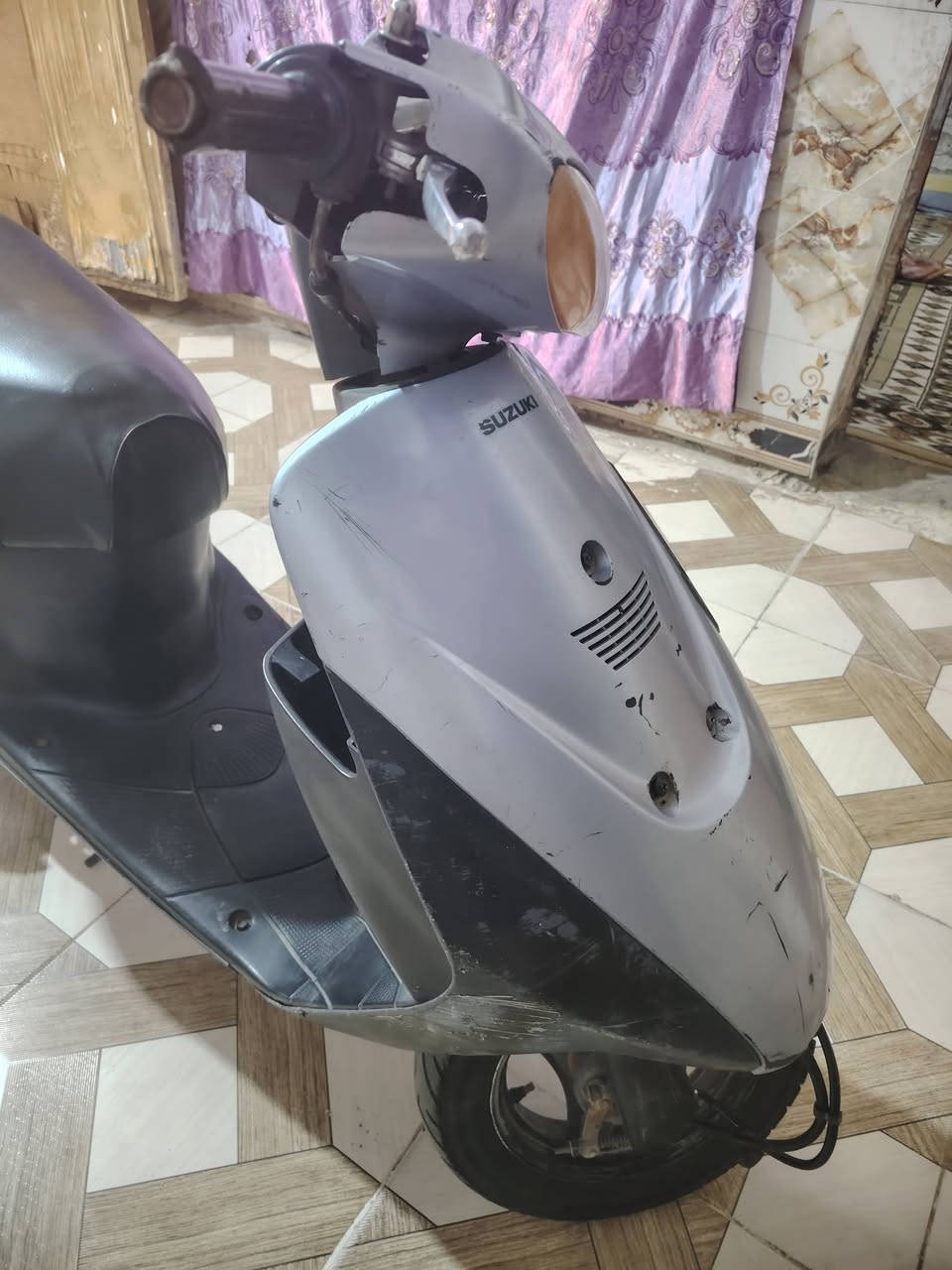 دراجه جنطه ما مفتوحه ابد كلشي شغال بيه مكينه ناعمه شلعه ومعدل كهربيات كلهة شغاله نكره سلف الشري بخدمته الي موشراي الا يرسلني 325بيه مجال قليل شراي يرسلني وتساب  ***********
