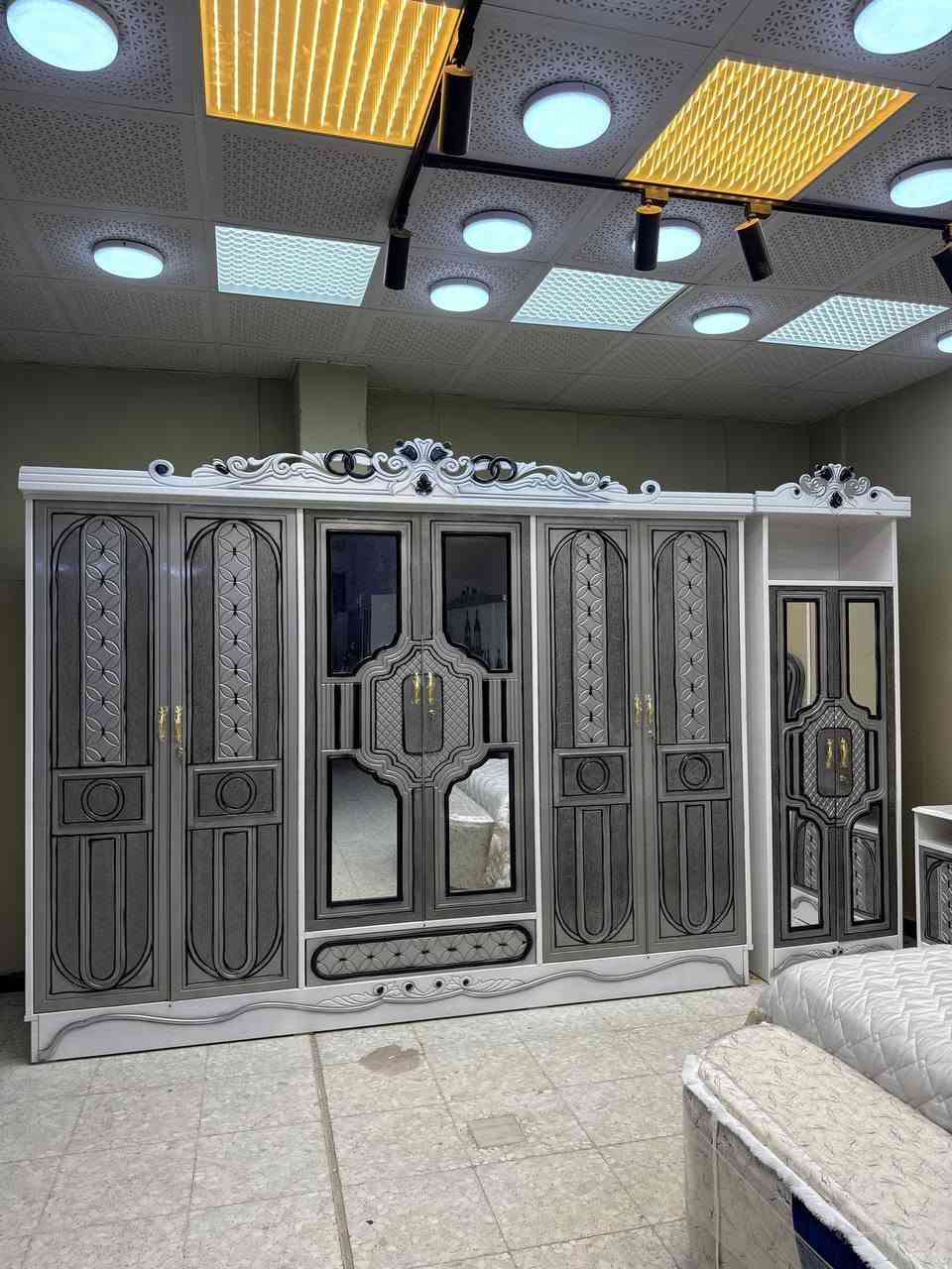 غرفه نجاره عراقيه السعر 1،000،000دينار

تفاصيل الغرفة المرمري  ....

 خارج ٤ملم ام دي اف 🔺
وداخل معاكس ٣ملم 
صبغ حراري  درجة اولى 

عدد القطع  ٧ قطع 😍
🔺1 //جرباية  قياس  ١٦٠ × ٢٠٠ 
🔺//ميز جانبي ايسر قياس ٥٠
🔺2// وميز  جانبي  قياس ٥٠
🔺3// زاوية ارتفاع مترين عرض ٨٠
🔺4// وميز بلازمه  
🔺5//وميز مراية ارتفاع مترين عرض ١٢٠
🔺6// وكنتور ٦ باب  ارتفاع مترين و١٥ طول ٣ متر و١٥

القطعه الثامنة حسب الطلب شازلون
سعرها 50،000 الف 

للحجز والاستفسار التواصل مع الصفحة

#غرف #نجاره_عراقية #حديثة


**إذا كنت صاحب هذا الإعلان وتريد حذفه لأي سبب، رجاءا أرسل رسالة إلى الدعم الفني**