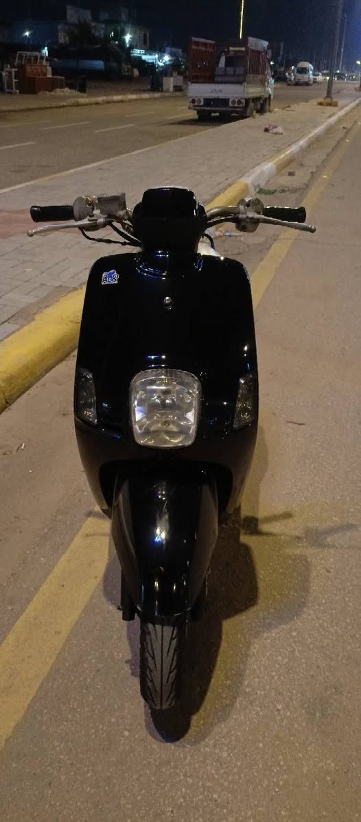 السلام عليكم دراجة بوليسي للبيع 
صارلهة شهرين مطلعهة من المعرض  دراجة جديدة كلش كفالة عامة  موديل ٢٠٠٨ شرط الفحص كهربائيات كلهة شغالة نگرت سلف 
دراجة نضيفة حيل 
السعر : مليون دينار وبيهة مجال حك الجية


**إذا كنت صاحب هذا الإعلان وتريد حذفه لأي سبب، رجاءا أرسل رسالة إلى الدعم الفني**