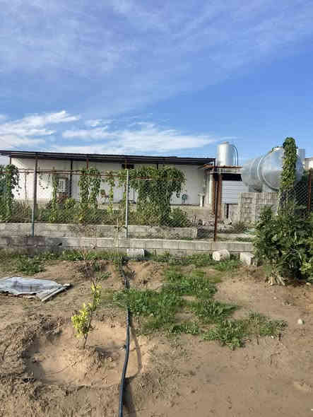 هات هات هات هەرزان و نایاب و جوانی لەم دۆنمە کە کاملە 

سلام علیکم

#دۆنمی_زۆر_هەرزان بۆ فرۆشتن ⛪💒
ناونیشان 📍 قەزای ڕزگاری (سموود)

◼️ دۆنم لە سەرووی سەیتەرێکەی ڕزگاری 
◼️ پشت مزگەوتەکەی سەروی سەیتەرێکە ە 
◼️ئاوکارەبای خۆی هەیە و کامل سیاج کراوە 
◼️ ژرێکی کابینەشی تیایە ◼️
◼️ نرخەکەشی زۆر گونجاوە 
◼️ نزیک دووسایدە قیرەکەیە ✅

بۆ زانینی نرخ 💵 تەنها خاڵێک لە کۆمێنت دانێ ڕاستەوخۆ بە نامە نرخەکەیت پێ دەگات یان پەیوەندی بکەن بەم ژمارانەوە 📲📞📳

***********📞✅
***********📞✅

دەتوانن سەردانی
#نوسینگەی_محمد_یاوەر_محمد بکەن 

ناونیشانی نوسینگە ◀️ ڕزگاری جادەی نێو بازاڕ 🛣️
🔴 سەرووی شارەوانی سموود. 🌆🏣
🔴 تەنیشت شیرینی خانەی زانا🍹🏢

ئێوەی بەڕێزیش هەر موڵکێکتان هەبوو بۆ فرۆشتن یان ویستان بیکڕن دەتوانن ڕەسم و زانیارییەکانتان بنێرن بۆ ژمارە ڤایبەری 📳✅ ***********
