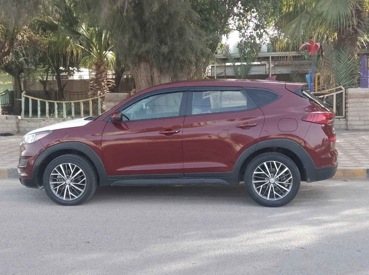 السلام عليكم

توسان موديل 2019 امريكي السياره جاهزه من كل النواحي مكينه كير تبريد تخم تاير صدر حداديه كل جاهز رقم بغداد الجديد وسنويه جديده بيه صبغ قطعه فقط الباقي كفاله عامه السياره مال جناي الف ما ذب عليه السعر152وبيه مجال الشراي 

***********متوفر وتساب
