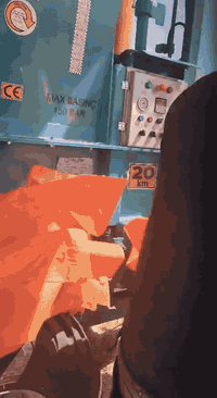 يوجد تبن للبيع ١٠٠٠ طن للبيع ...
مع التوصيل لجميع المحافظات 
العنوان اربيل .***********
