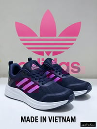 اديداس فيتنامي اخر قطع خفيف جدا بدون وزن  طبي ومريح جدا  القياس  من 36...
