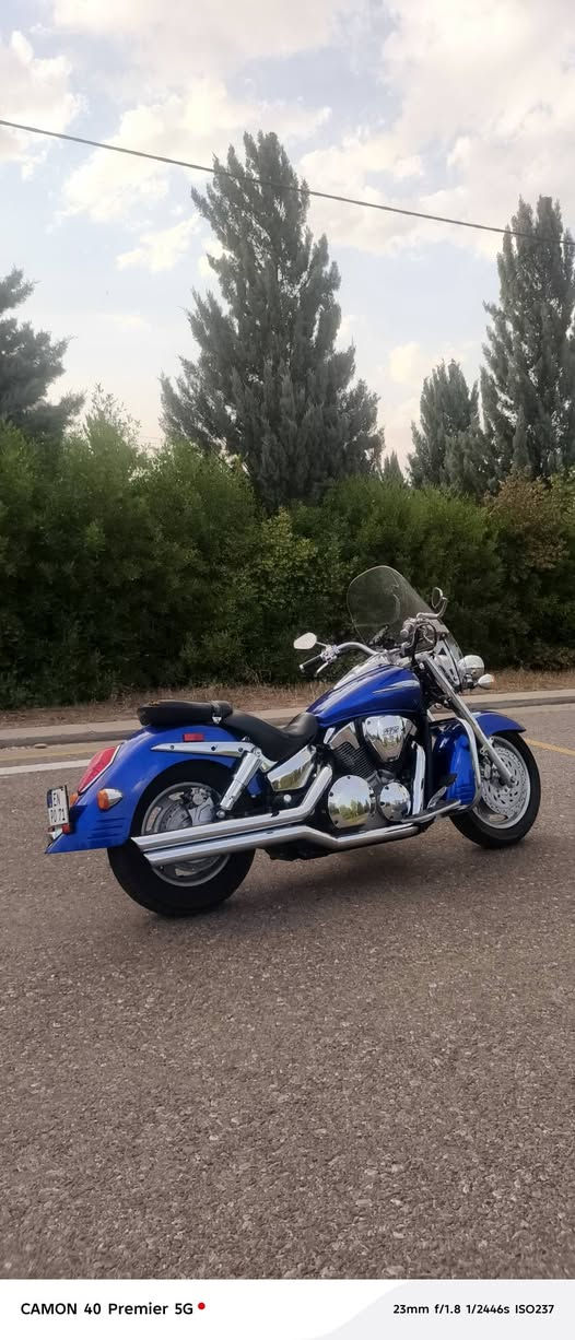 هوندا vtx1300
موديل 2006
دراجة كلين بدون حادث بدون صبغ 
دراجة نضيف مكفول تاير لل تاير 
محرك كبس
بي درع
بي جامة امامية بلادي
صالنسا Vance Hines 
بي بلاجكتور اصلي 
صفاحي نيكل
مكان دراجة اربيل 
سعر 38 ورقه بي مجال بسيط 
*********** واتساب موجود
