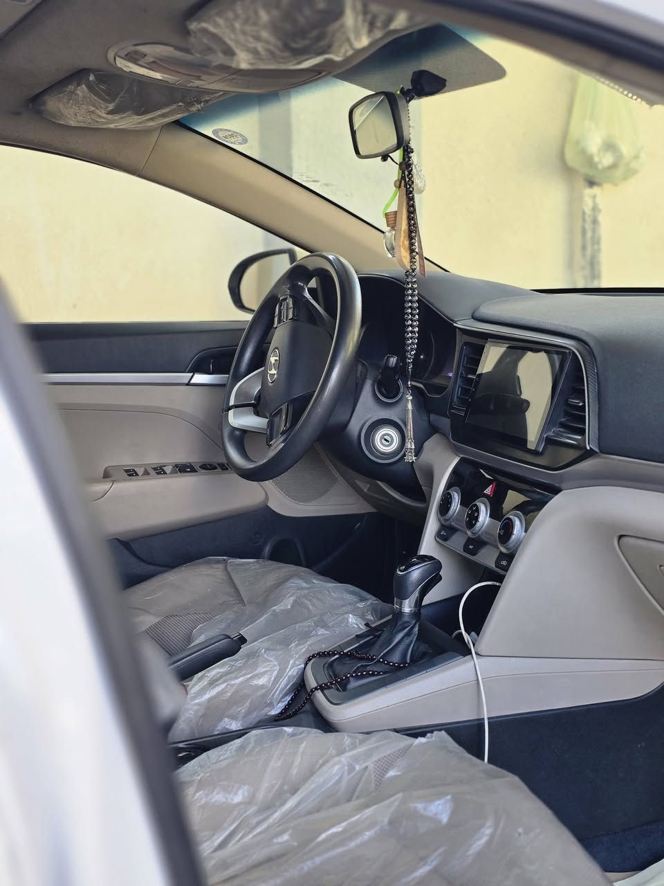 من رخصه مدير الكروب
 النترا للبيع20فول مواصفات عده البصمه بس 3مكانات بارد بيهه ماشيه 116المكان كربلاء وتريد تحويل او وكاله السعر 155بيها مجال بسيط  رقم الجهاز ***********
