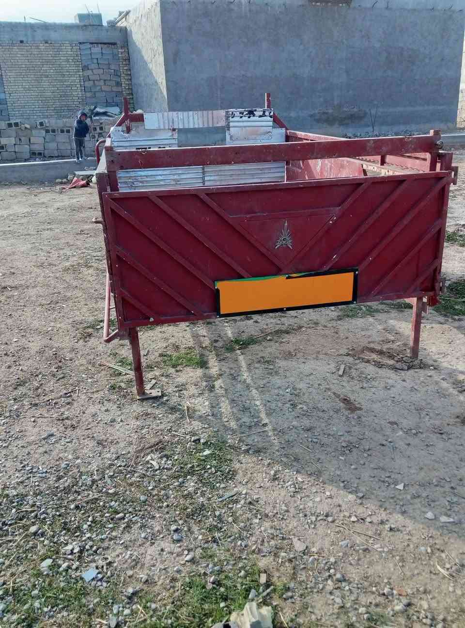 اسلام عليكم عندي محجرلبيع مال كية نثية مكان بغداد تصل ***********
