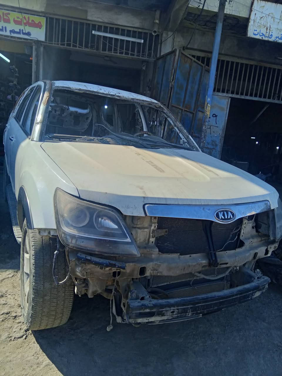 كيا مهافي 11 خليج السياره مكلوبه ومعمره 
ابيع واقع حال غراضه كله كامله 
كير مكينه شواصي مكفول 
دواخله كله نضيه بس الكشر كدامك
رقم بغداد 
السعر 85وبيه مجال 
المكان بغداد 
***********
