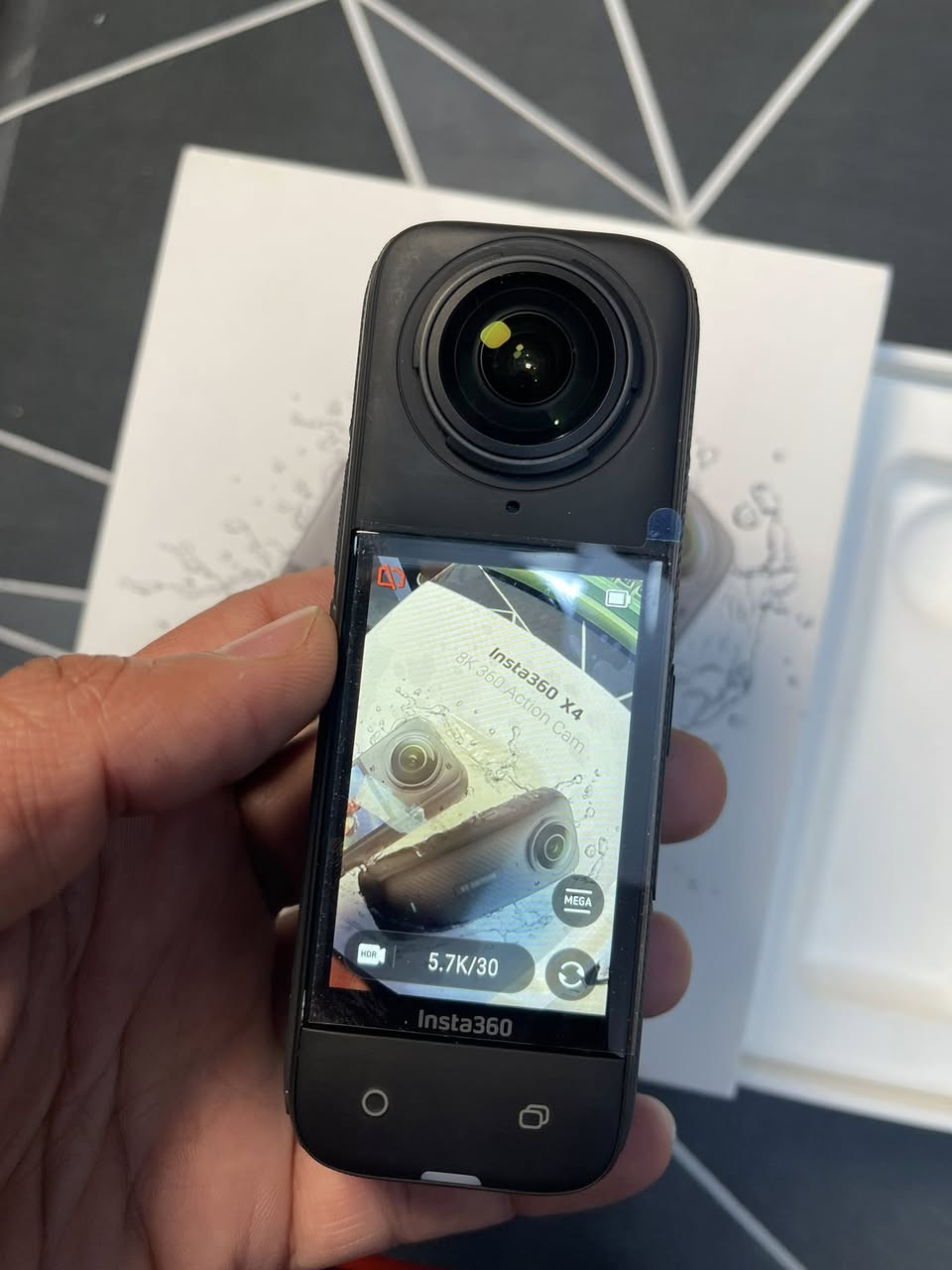 Insta360 X4،
مستخدمة كامل ملحقات مع كفر غطس


**إذا كنت صاحب هذا الإعلان وتريد حذفه لأي سبب، رجاءا أرسل رسالة إلى الدعم الفني**
