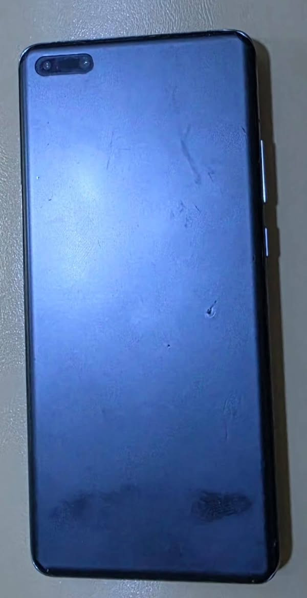 للبيع هواوي P40 Pro ذاكرة ٢٥٦ نظافة الجهاز ٩٠% مابي اي تصليح ويا ملحقات شاحن هواوي الاصلي ٤٠ واط وشاحن هواوي الاصلي وايرليس ٤٠ واط وكفرات ٢ السعر ٣٥٠ الف للاستفسار ***********

